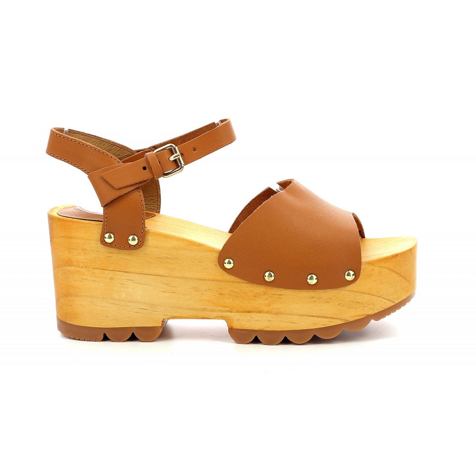 Kickers Kick wedge wise Sandaler Dam Camel | 81735-DQBS